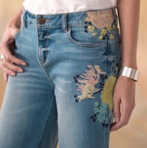 Sundance Magnolia Embroidered Shorts Size 28